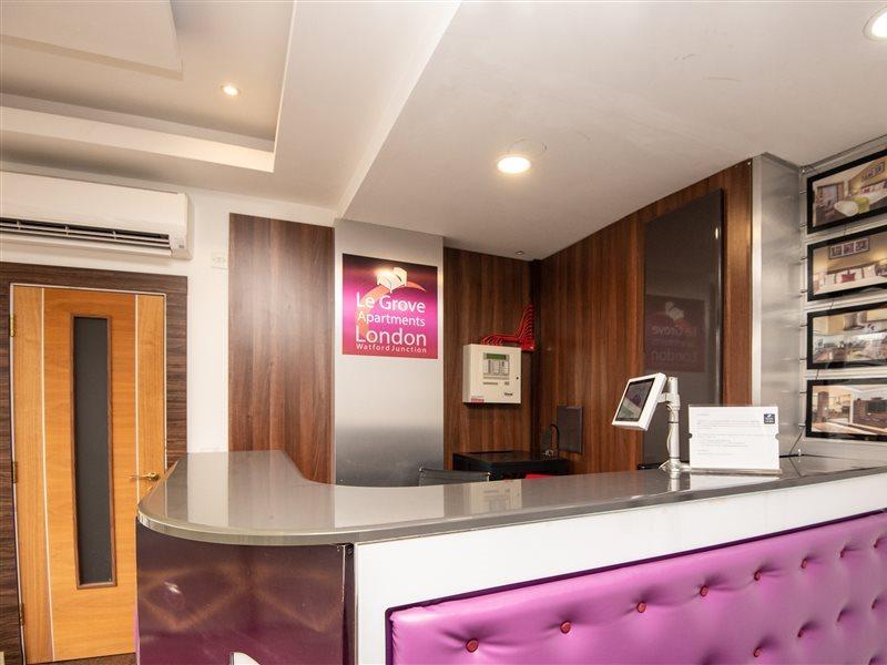 Livin' Serviced Apartments Watford  Eksteriør bilde
