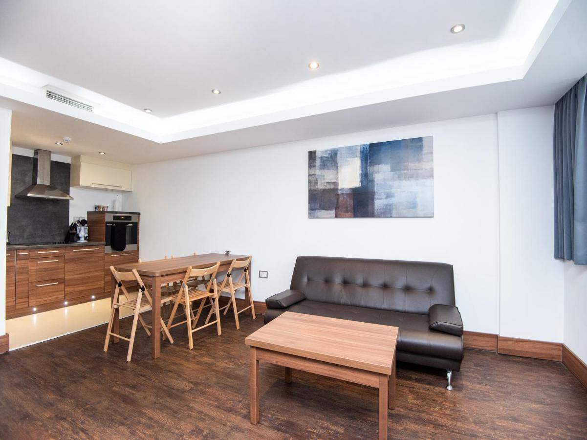 Livin' Serviced Apartments Watford  Eksteriør bilde